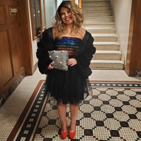 Meet your Posher, Lizz - Picture 2 of 2